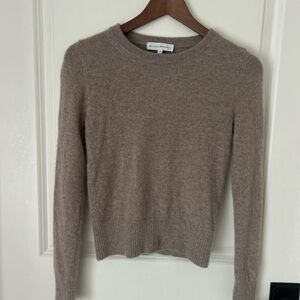 WHITE + WARREN Sz XS Heathered Taupe 100% CASHMERE Shrunken SWEATER Crewneck
